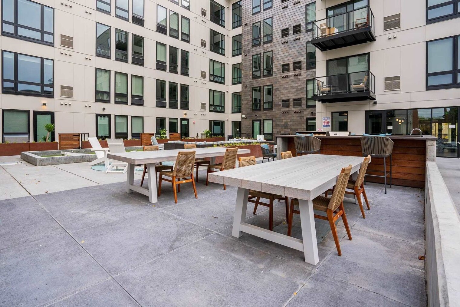 Building Photo - 1410 Nicollet Ave