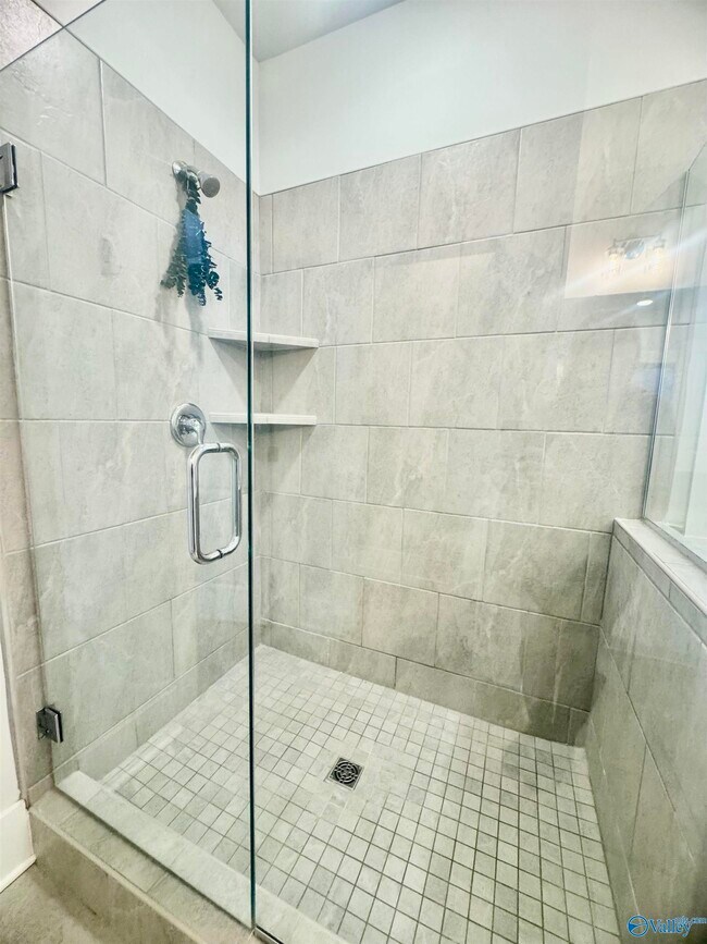 Building Photo - 9133 Monteagle Blvd SE