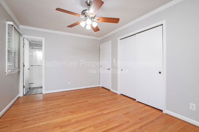 Building Photo - 916 Tanglewood Dr