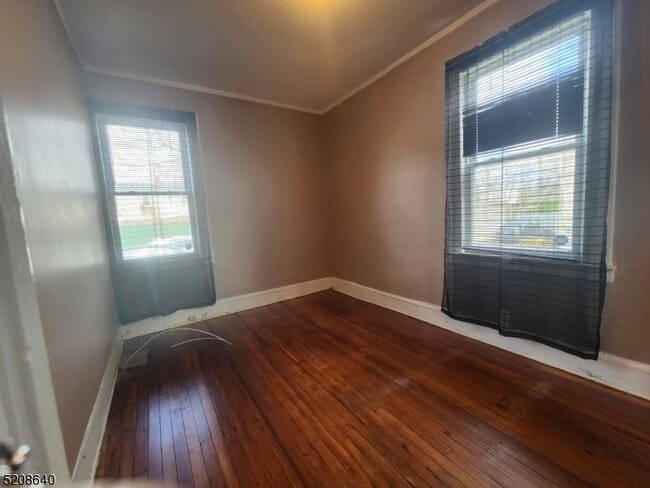 Building Photo - 316 Tremont Ave