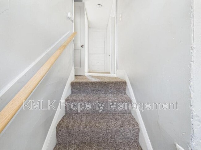 Building Photo - 2337 15th St SW