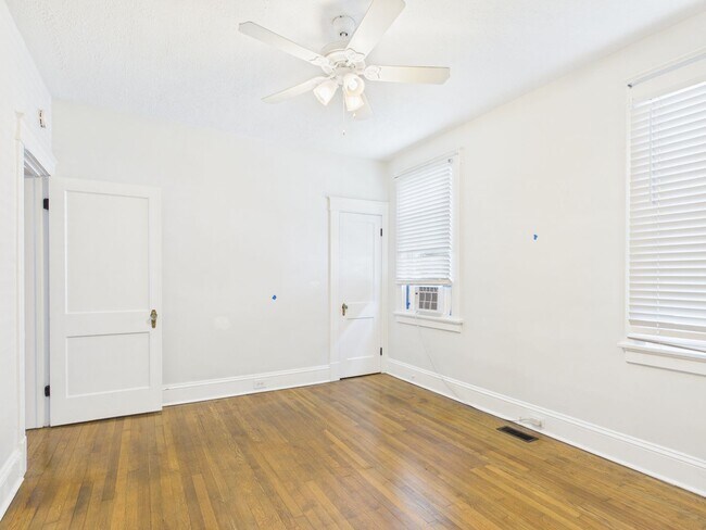 Building Photo - 3011 Hanes Ave