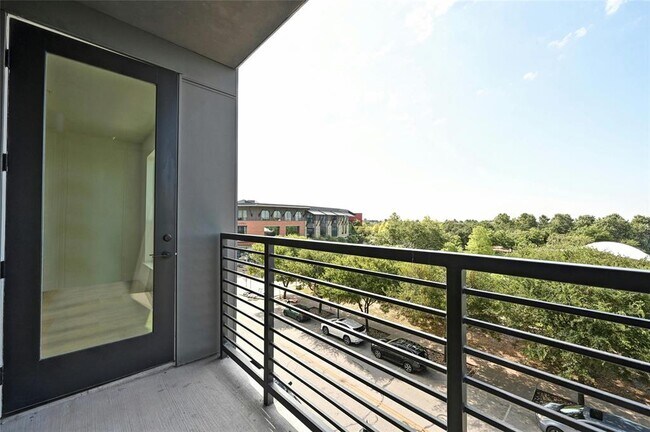 Building Photo - 1701 Simond Ave Ave