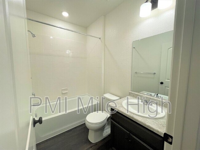 Building Photo - 21138 E 61st Dr