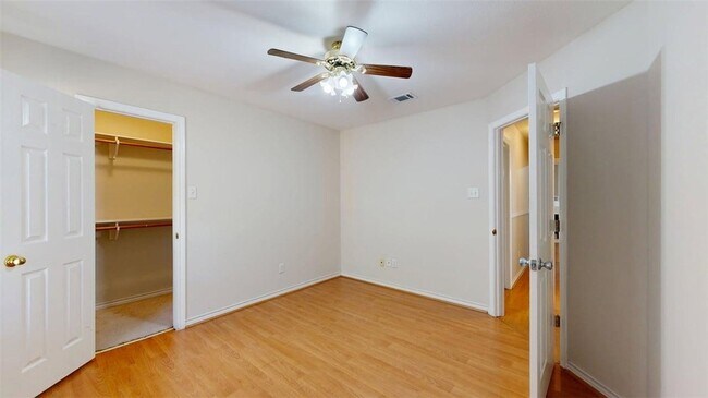 Building Photo - 235 Stuttgart Cir