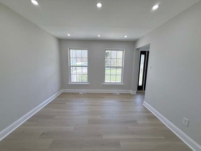 Building Photo - 67 Serenity Ct