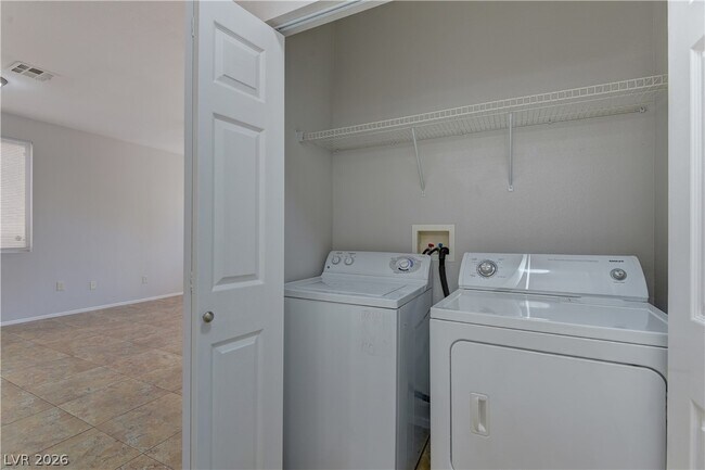 Building Photo - 10753 Pipers Cove Ln