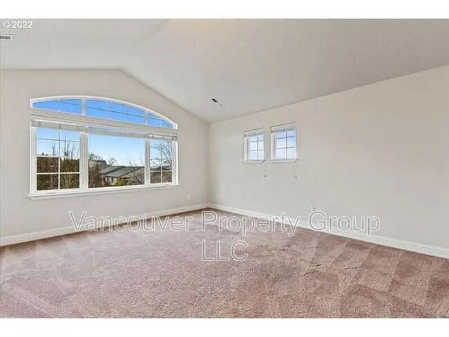 Building Photo - 2310 NE 158th Ave