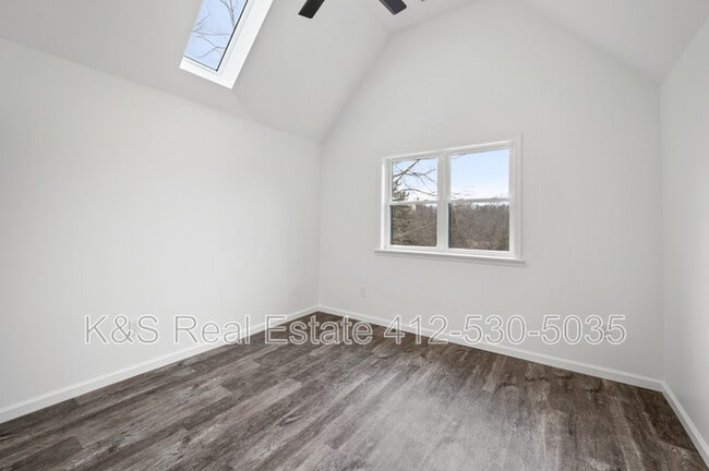 Building Photo - 762 S Margaretta St