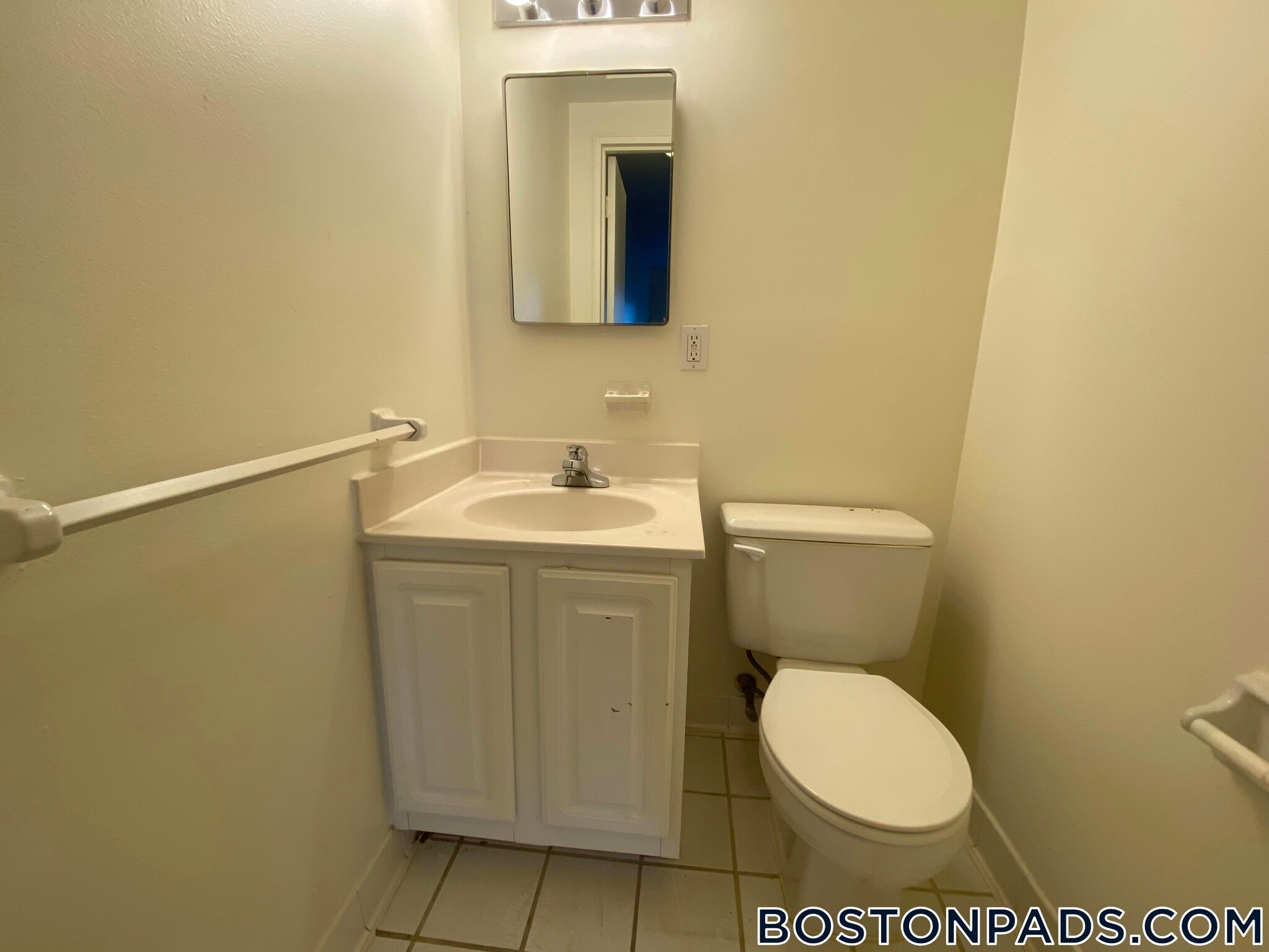 Building Photo - 185 Freeman St