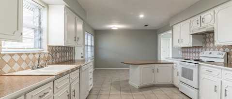 Building Photo - 1822 Greenwood Ln