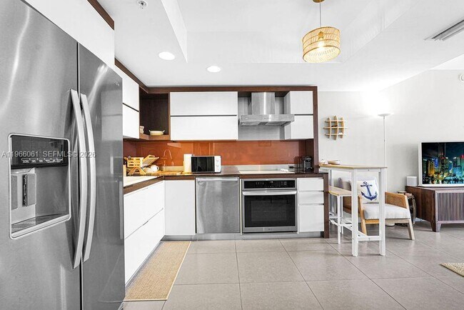 Building Photo - 2155 Washington Ct