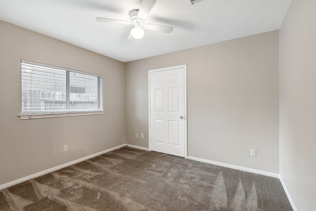 Building Photo - 3006 Quail Run Dr