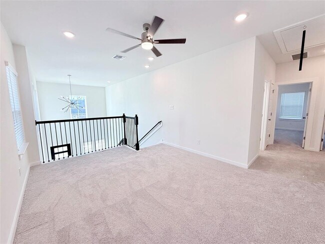 Building Photo - 604 Palatino Bend