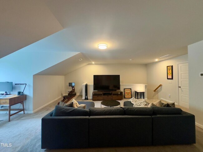 Building Photo - 276 Shingle Oak Rd