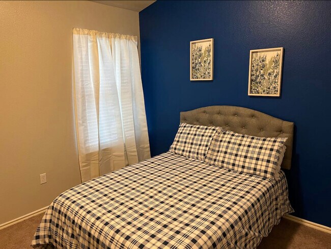 Building Photo - 15110 Walcott Dr