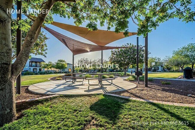 Building Photo - 20741 W Alsap Rd