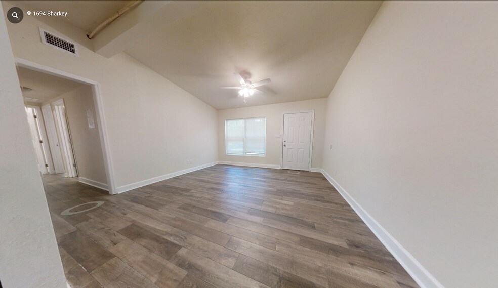 Building Photo - 1694 Sharkey St