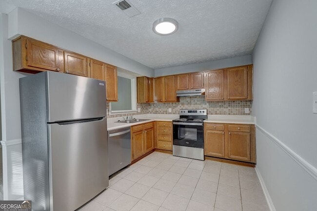 Building Photo - 4548 Coopers Creek Pl SE