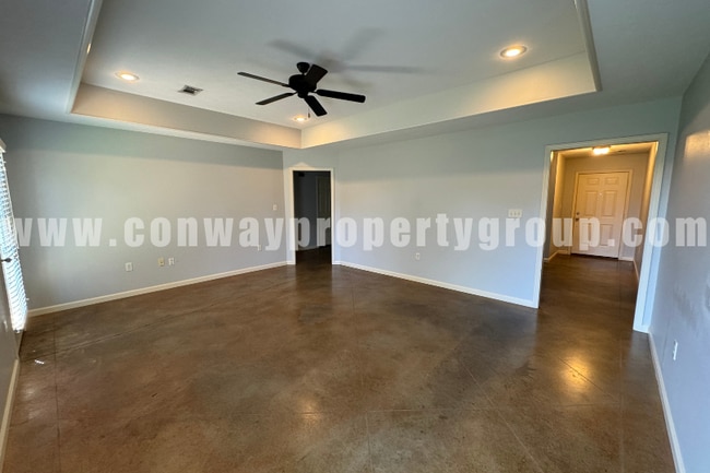 Building Photo - 910 Wineberry Rd