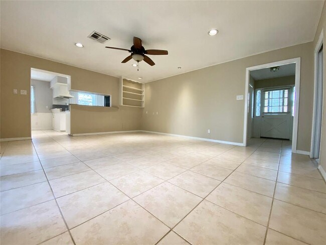 Building Photo - 2206 Tannehill Dr
