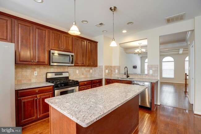 Building Photo - 4527 English Holly Dr