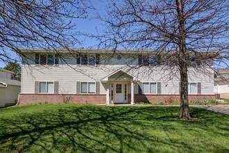 Exterior of Grenta Oaks. - Gretna Oaks