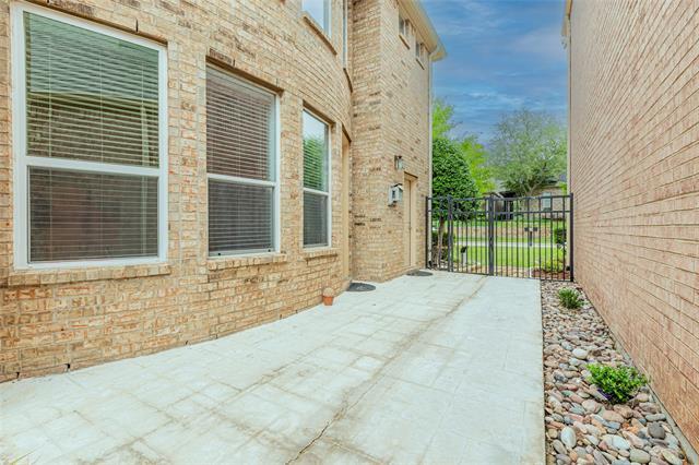 Building Photo - 5473 Braemar Dr