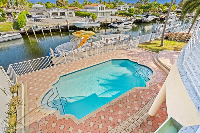 Building Photo - 2671 NE 22nd Ct