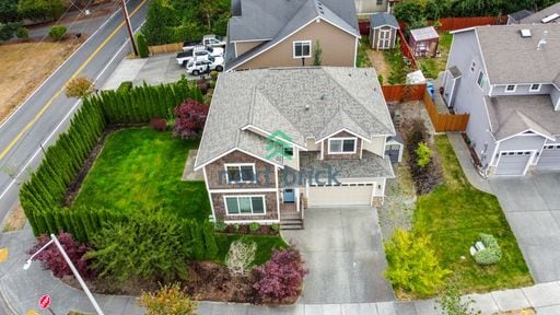 Building Photo - 4 Bed and 3 Bath Lake View Single-family Home is Available for Rent!