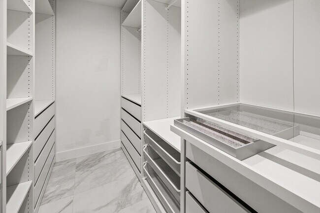 Building Photo - 73323 Boxthorn Ln