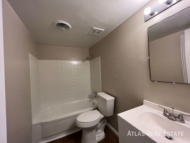 Building Photo - 6848 E Mary Dr