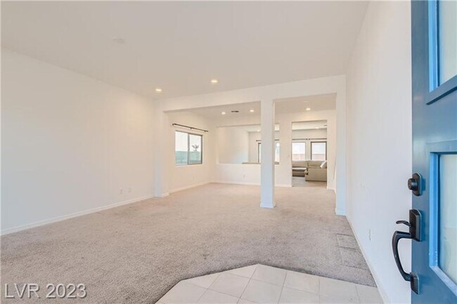Building Photo - 7037 Sunland Hls Ave