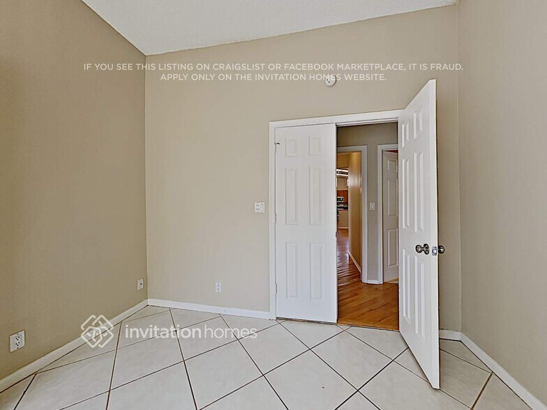 Building Photo - 10347 NW 50th Ct