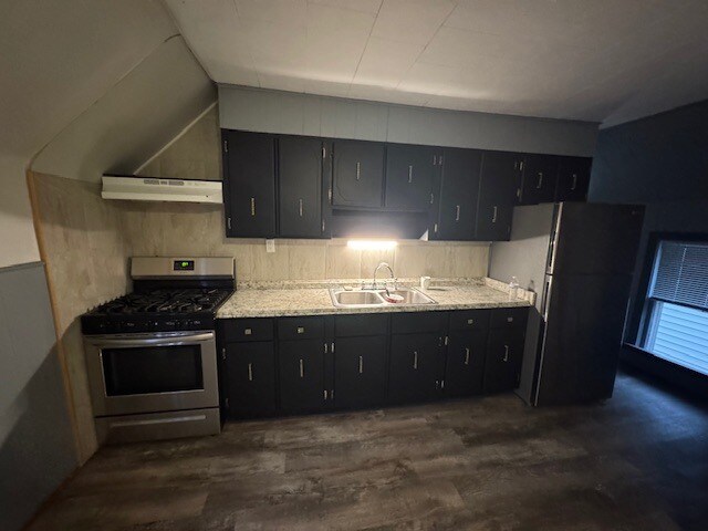 Building Photo - 109 Plymouth Ave