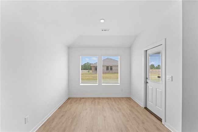 Building Photo - 3060 Laredo Ln