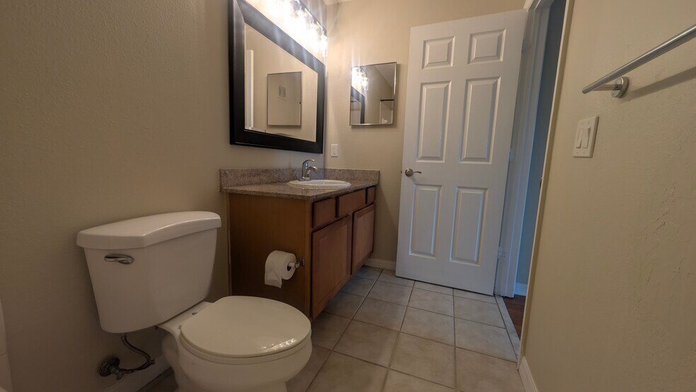 Building Photo - 3522 D'Avinci Way
