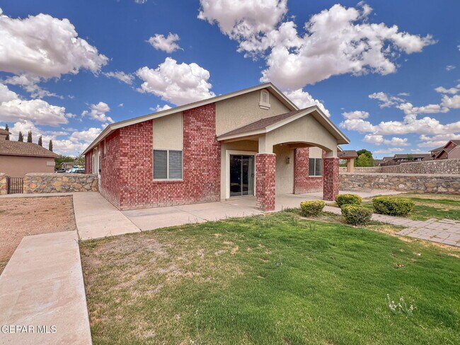 Building Photo - 3141 Fury Point Pl