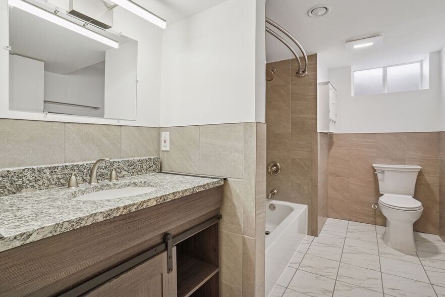 Building Photo - 3845 Douglas Dr N