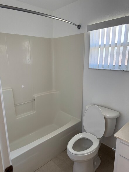 Building Photo - 2208 Mystic Ring Loop