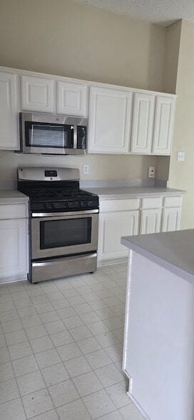Building Photo - 1814 Mesa Ct