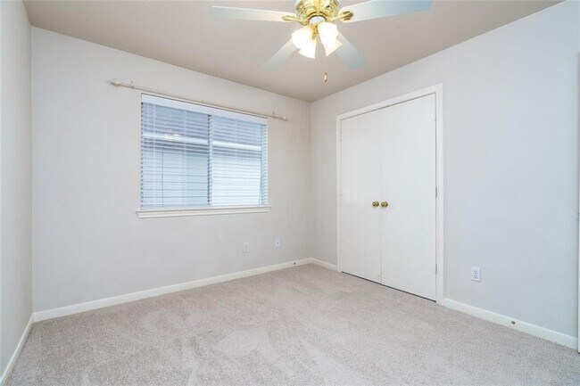 Building Photo - 15418 Forest Creek Farms Dr