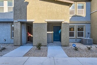 Building Photo - 4859 Wine Rdg Ave