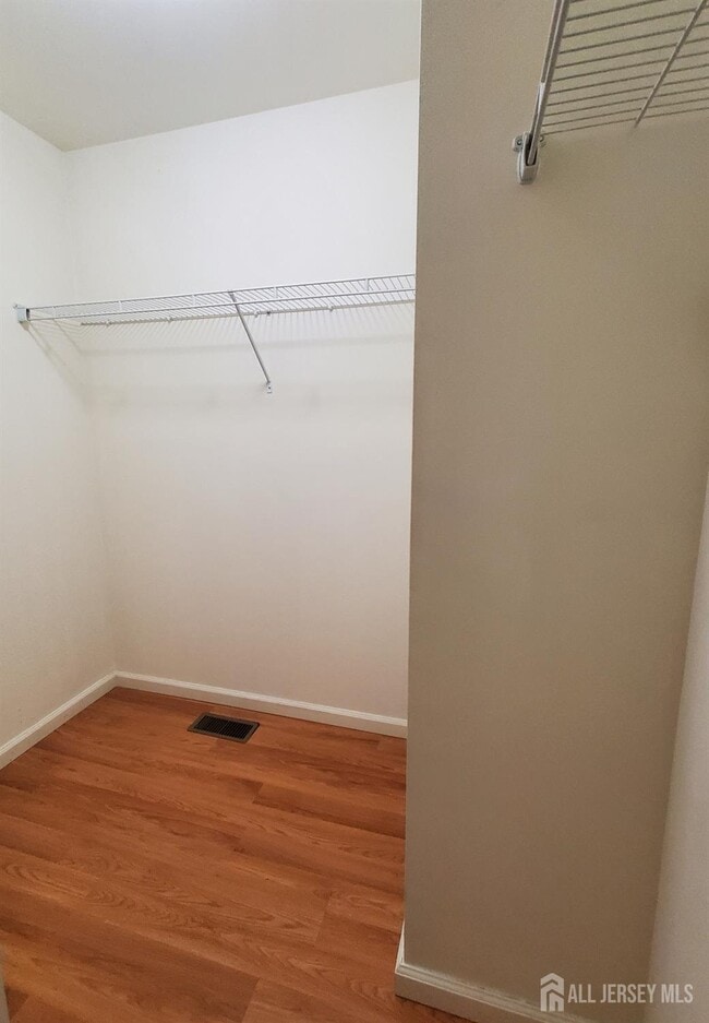 Building Photo - 202 Alder Ct