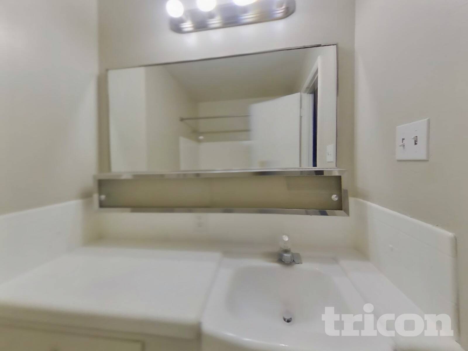 Building Photo - 2340 Logan Way