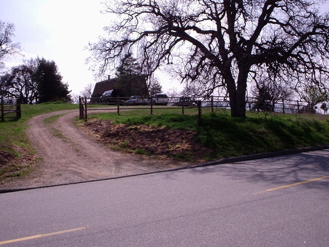 Building Photo - 24451 Willow Pass Dr