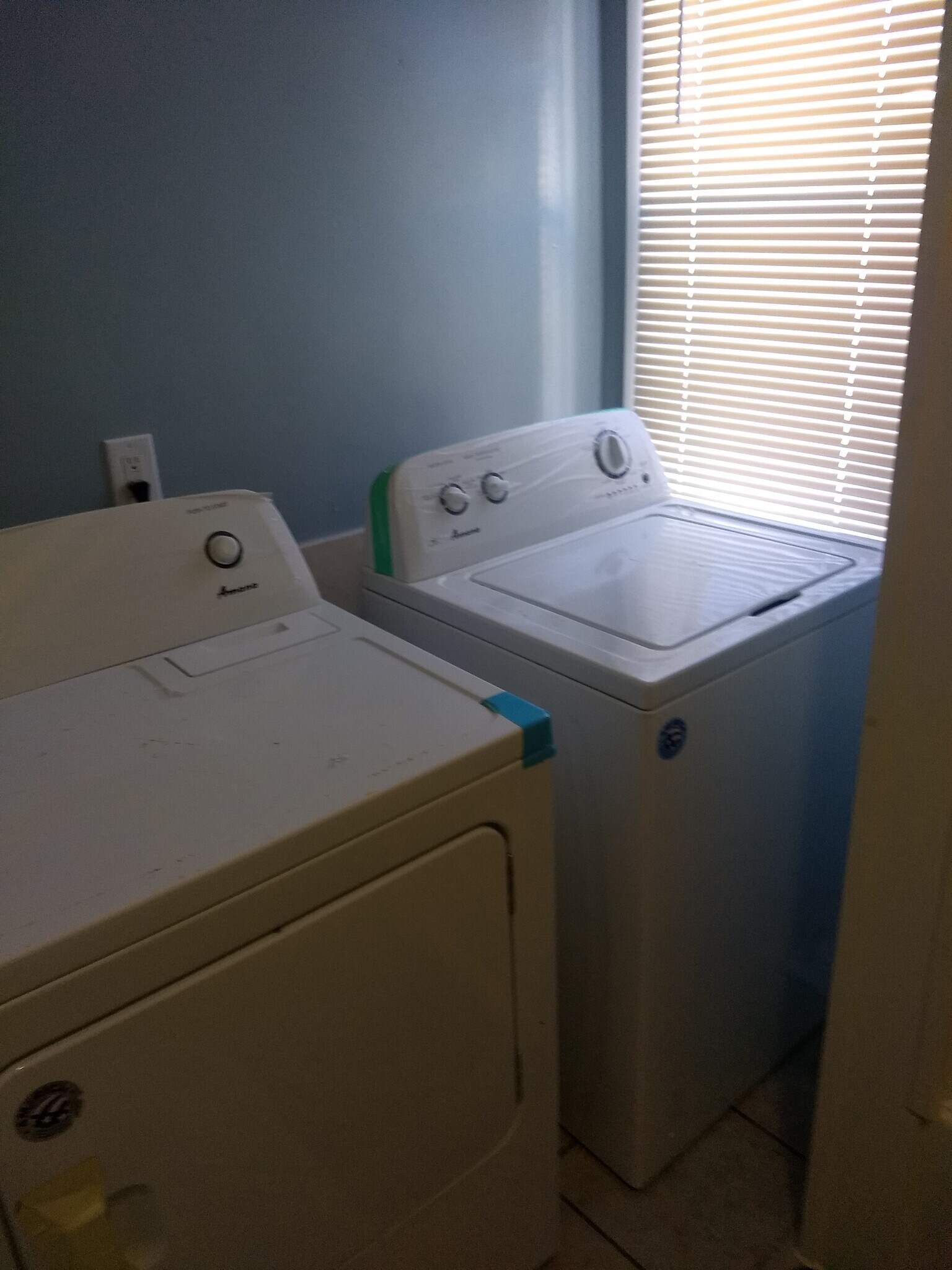 Washer and Dryer in the unit - 25 Hacker St