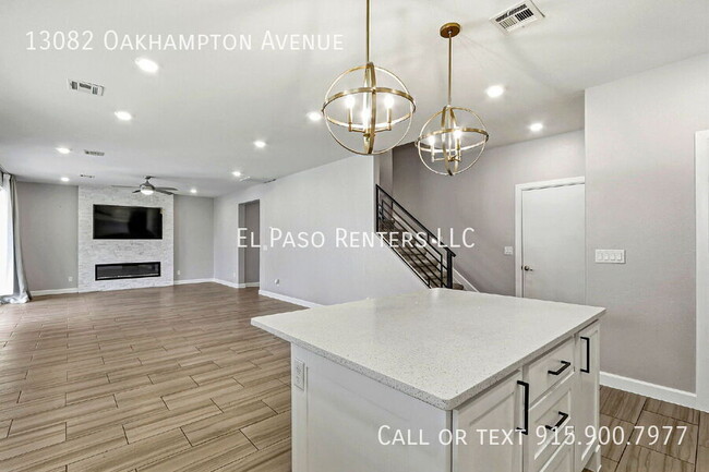 Building Photo - 13082 Oakhampton Ave