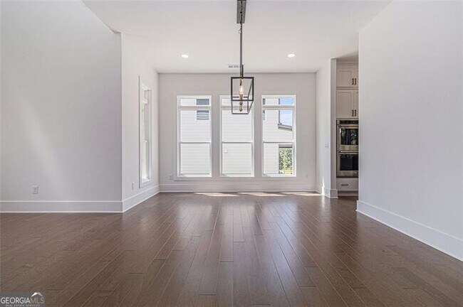 Building Photo - 7043 Foundry Dr