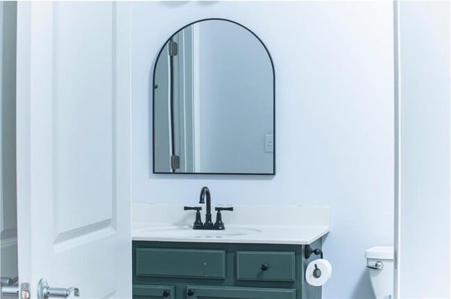 Building Photo - 3040 Peachtree Rd